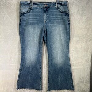 EXPRESS Jeans Womens 18Short Mid Rise 70s Flare  Raw Hem Blue Denim rodeo casual